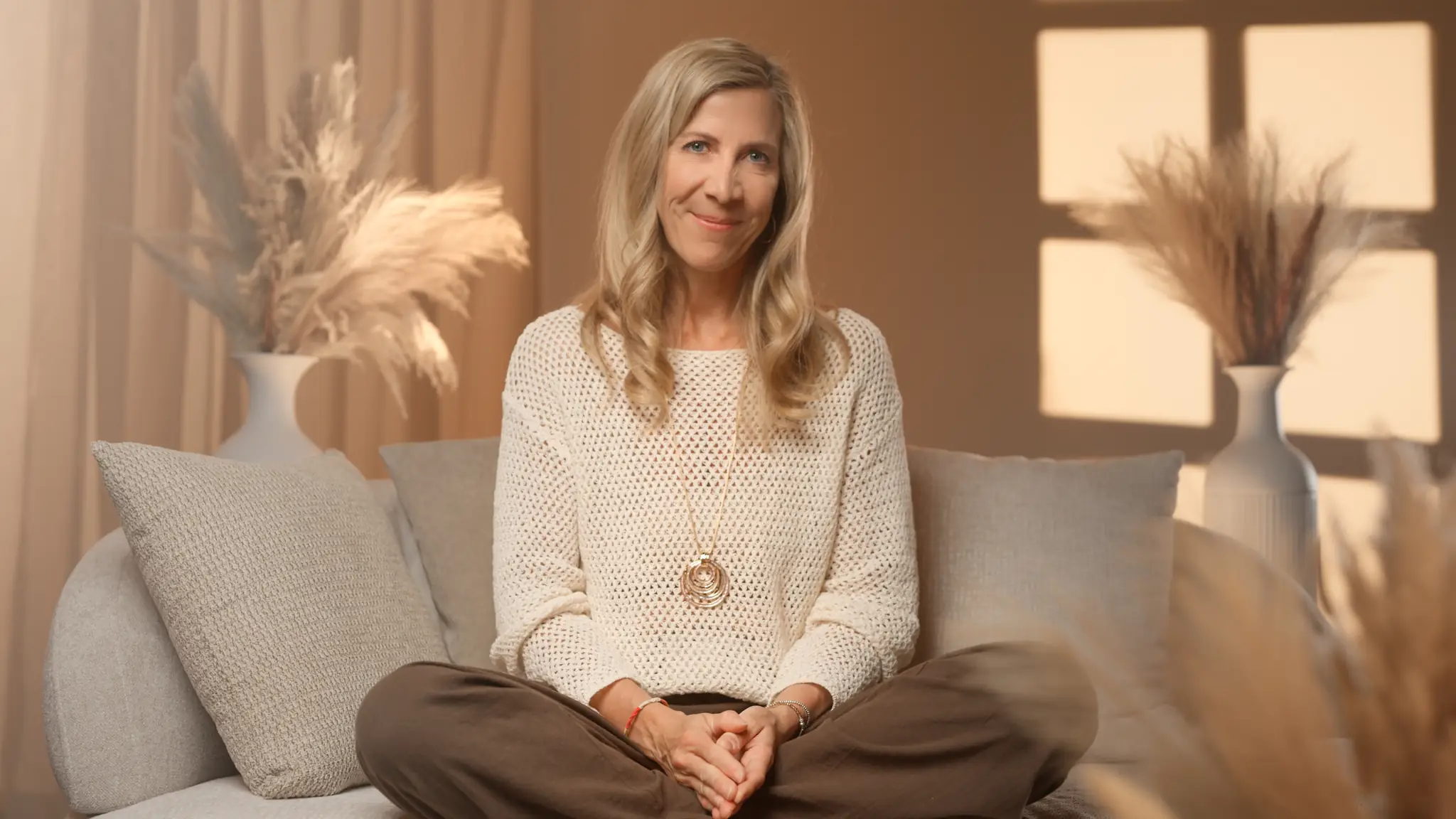 Dr. Andrea Lederer im Trailer der Hormonbalance Masterclass